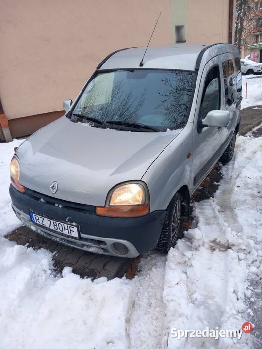 Samohod nieuszkodzony