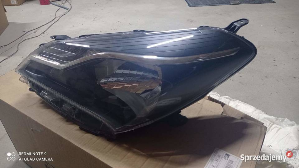 LAMPA TOYOTA YARIS III LIFT 17 LAMPA LEWY PRZÓD Włocławek
