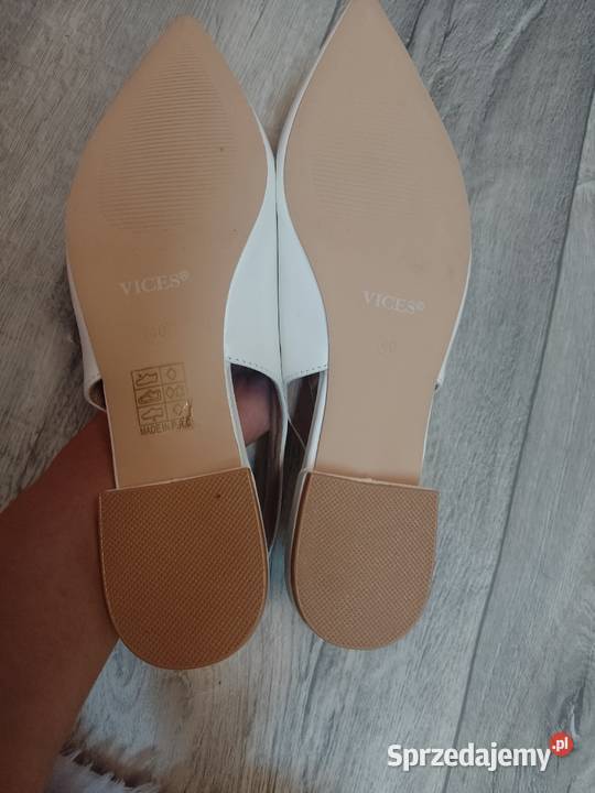 3940 Leather Białe baleriny wieczorowe z odkrytą sprzedam
