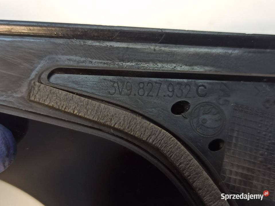 SKODA SUPERB III SPOILER KLAPY 3V9827932C