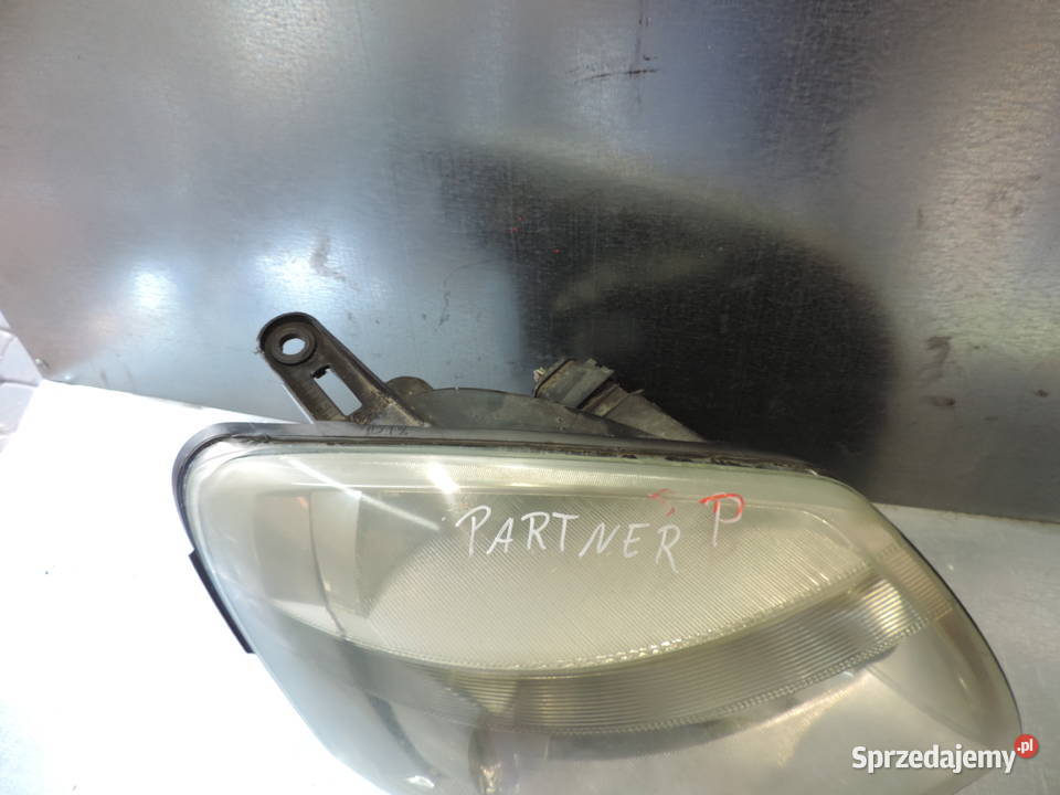 LAMPA PRAWA PRZEDNIA PEUGEOT PARTNER I FL Nowy Sącz