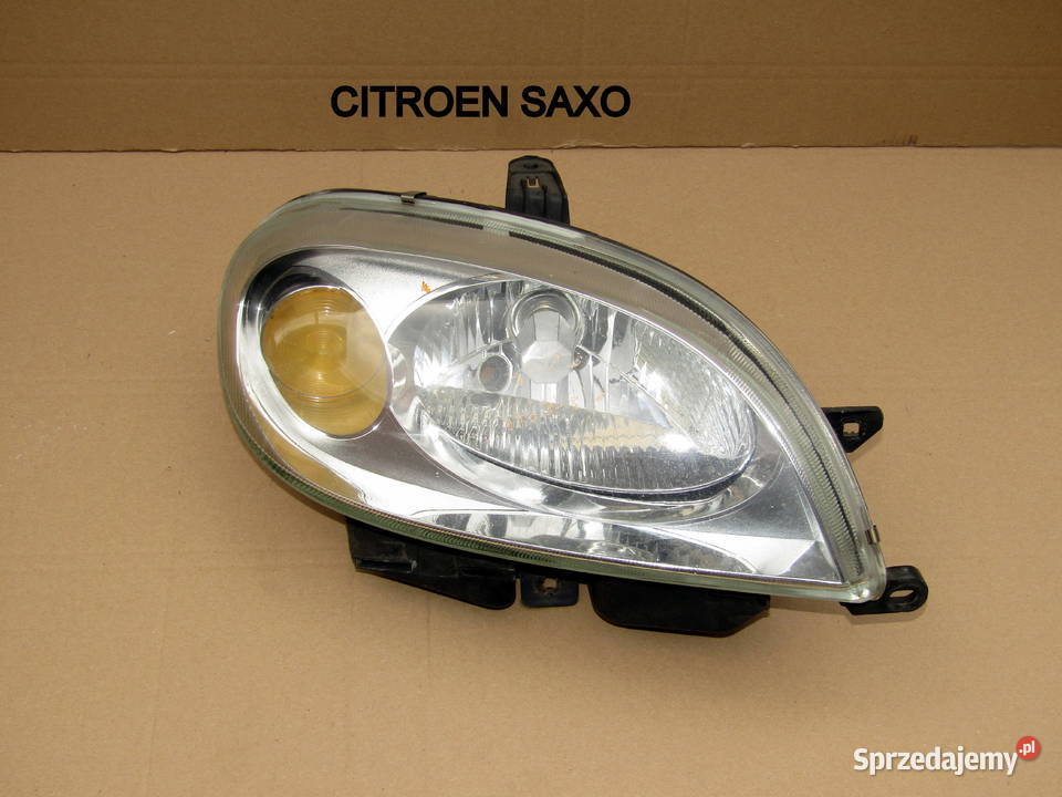 LAMPA PRZEDNIA PRAWA CITROEN SAXO 9904