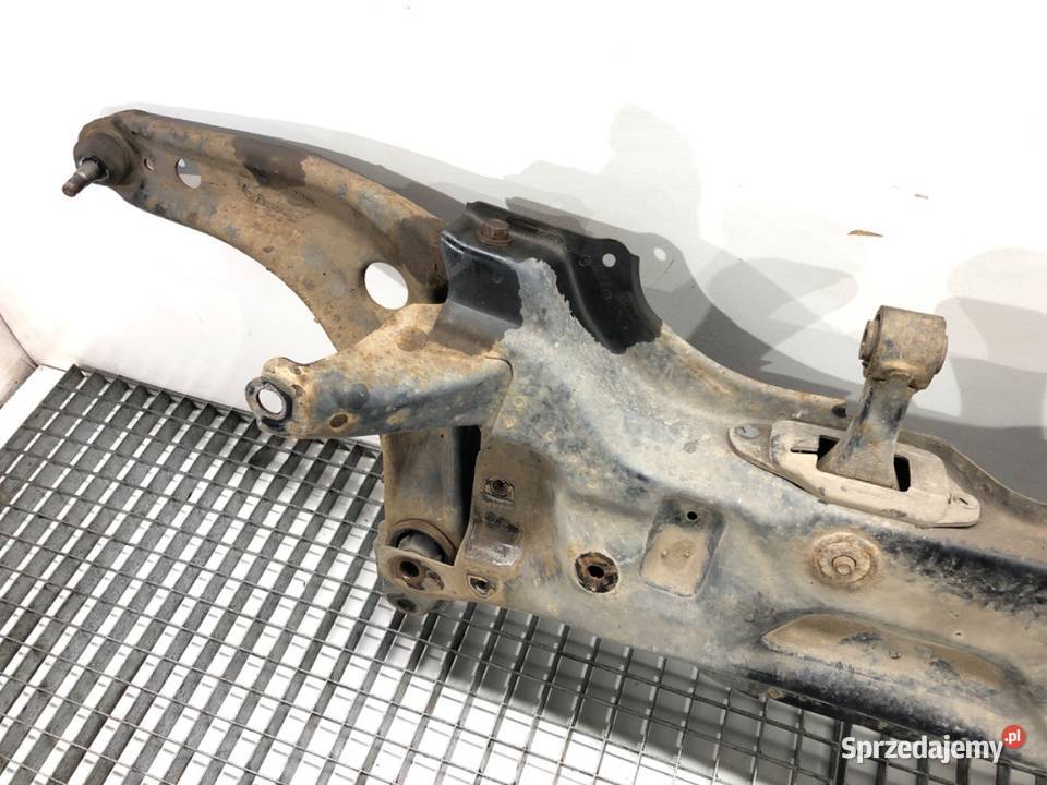 BELKA POD SILNIK TOYOTA YARIS II 10 69 SANKI