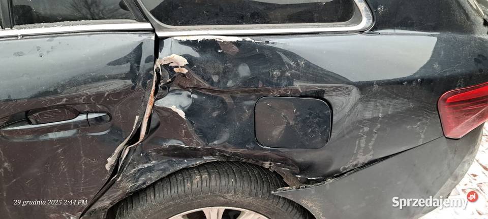 Toyota avensis t27 uszkodzona lewa strona Olsztyn