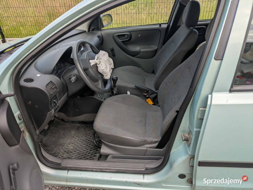 Opel Corsa C uszkodzony książka serwisowa do małopolskie Bulowice