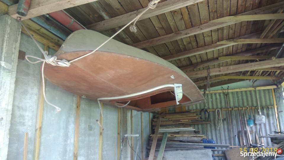 Motorówna drewniana bez silnika do renowacji Rok produkcji 1966 Łodzie i motorówki Dąbrówno sprzedam