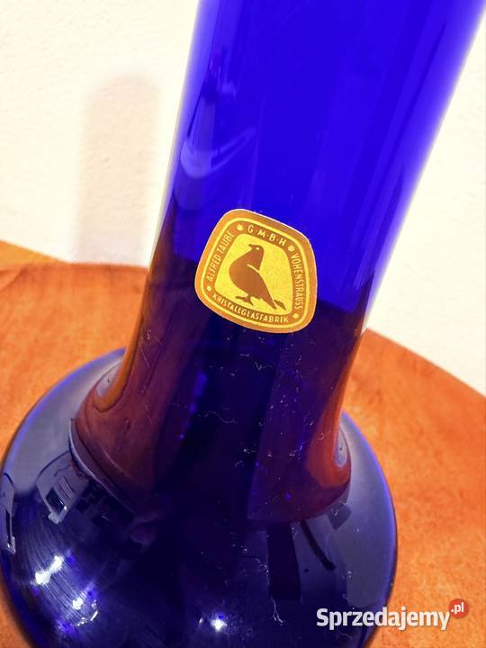 Ładny niebieski kryształowy wazon Cybinka