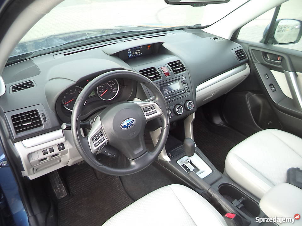 Subaru Forester + GAZ 2015r. 2,5 automat 4X4 mały przebieg