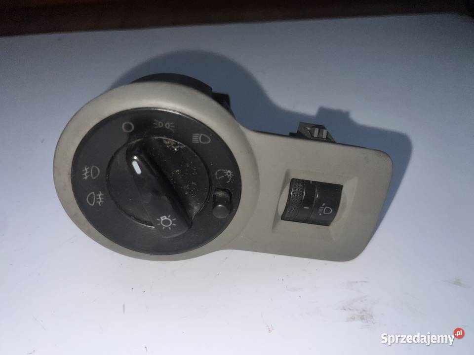 Przełącznik świateł skoda octavia I Ostrzeszów