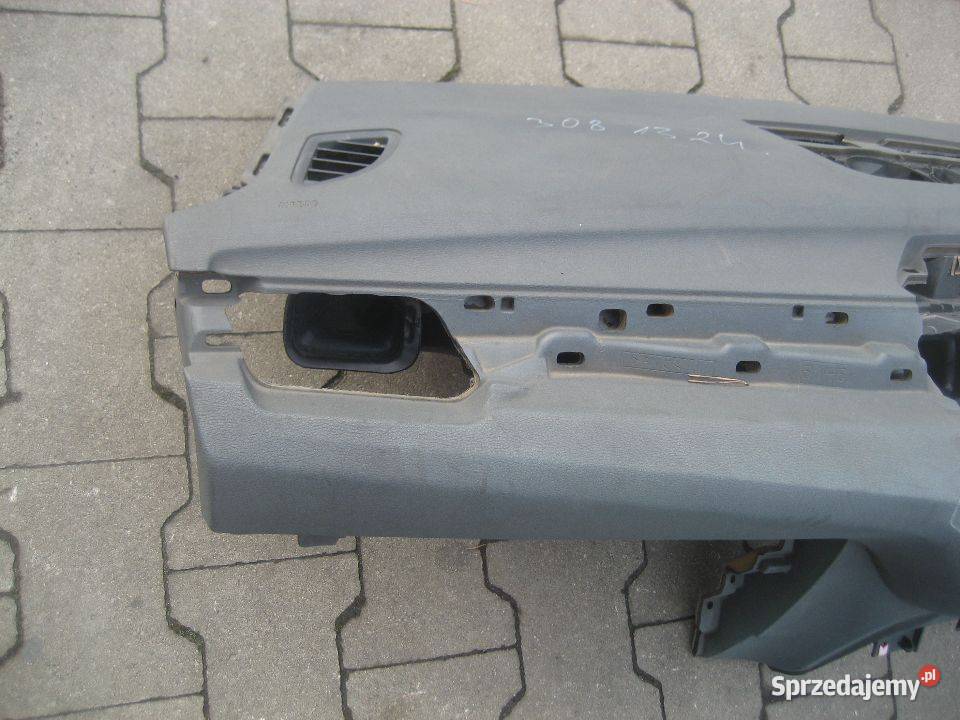 bmw x1 f48 deska rozdzielcza konsola wersja Deski rozdzielcze, konsole Rakoniewice