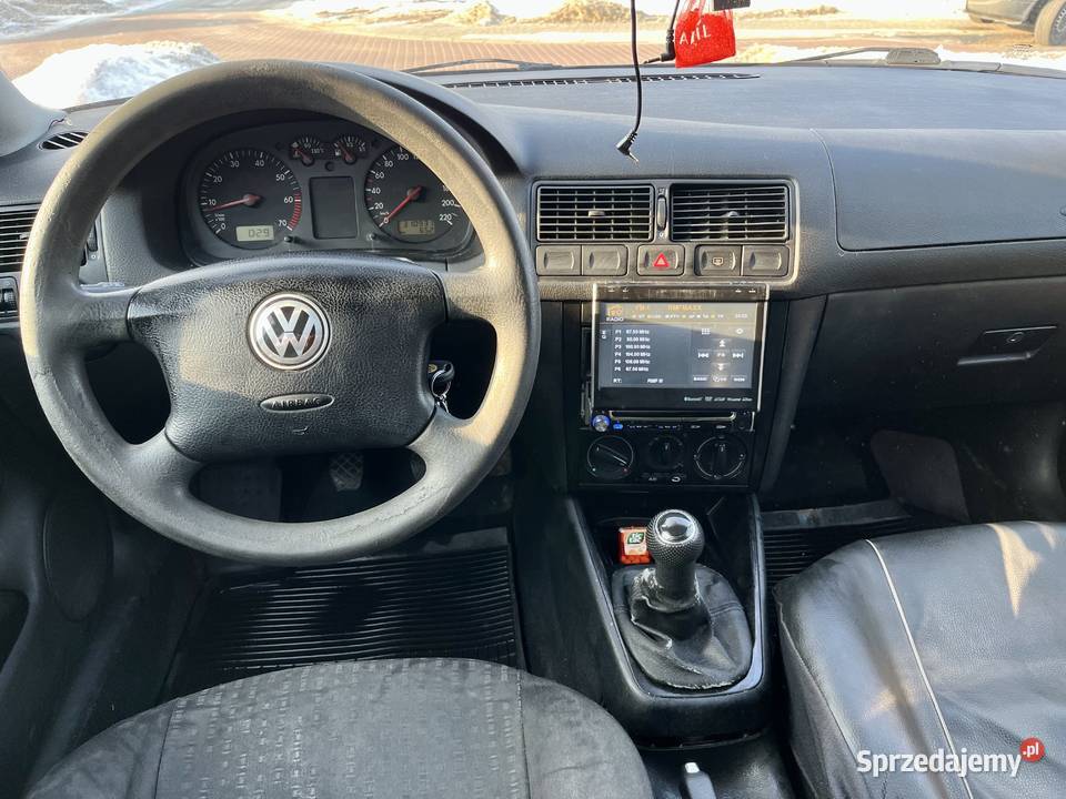 OKAZJA Golf IV 14 bezyna 2001 310000km