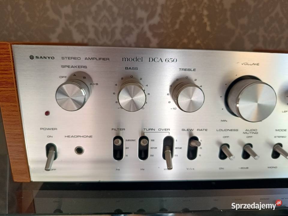 Wzmacniacz zintegrowany Sanyo DCA650