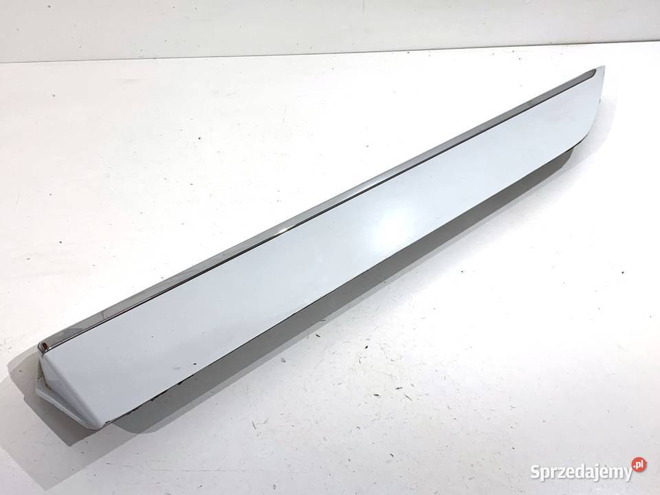 LISTWA DRZWI PRAWY TYŁ SKODA SUPERB III Kombi