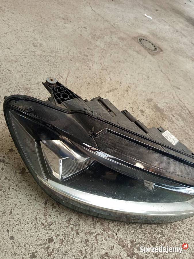 Reflektor prawy Touran 2015 oryginal Motoryzacja podkarpackie Rzeszów