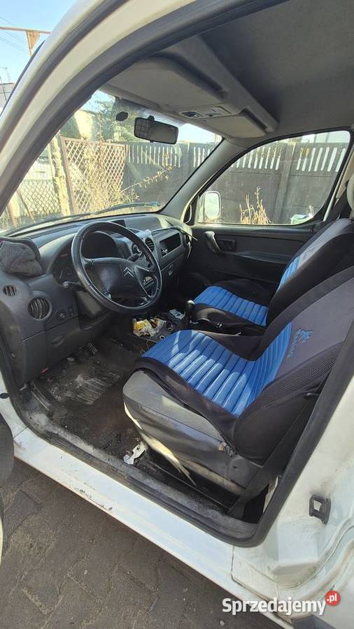 Syndyk sprzeda samochód ciężarowy Citroen tak Pozostałe