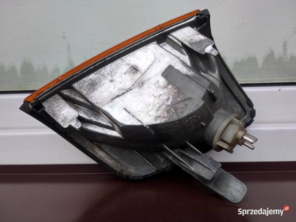 Mercedes W124 kierunkowskaz kierunek migacz osobowe Sieradz sprzedam