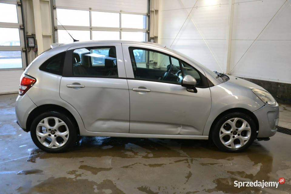 Citroen C3 14 benzyna 75 climatronic tempomat srebrny Samochody osobowe Kęty sprzedam