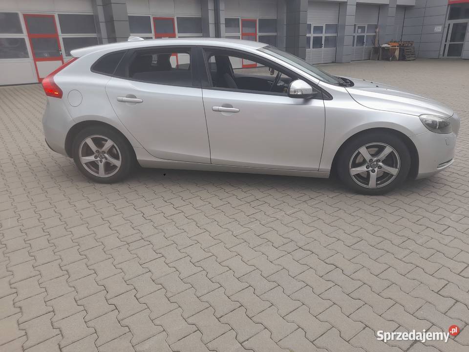 Volvo V40 T2 16 Benzyna 120 2014 aluminiowe felgi Białystok