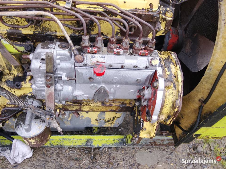 Silnik Ford 2715E 2723E do kombajnu Holland Radom