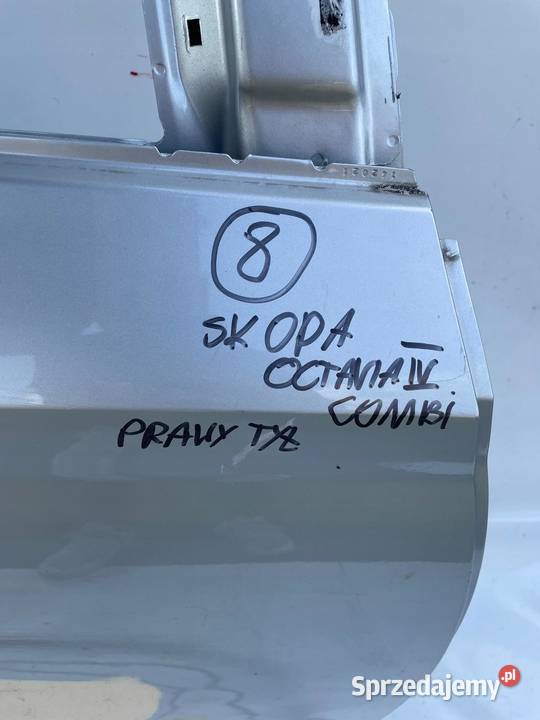SKODA OCTAVIA IV KOMBI DRZWI PRAWY TYŁ PRAWE