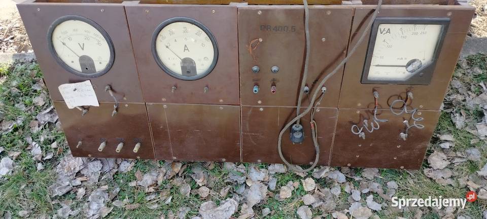 Stara rozdzielcza tablica energetyczna Panel Łódź