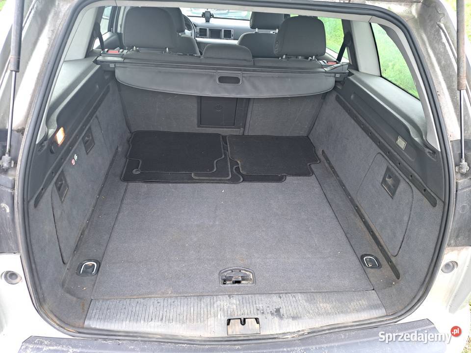Elegancki Opel Vectra C Kombi 19 Diesel 2005 Lędziny