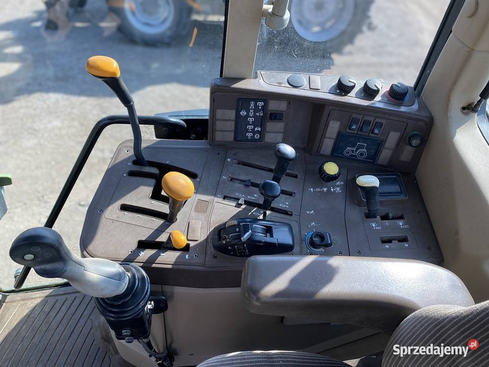 John Deere 6110 Biała