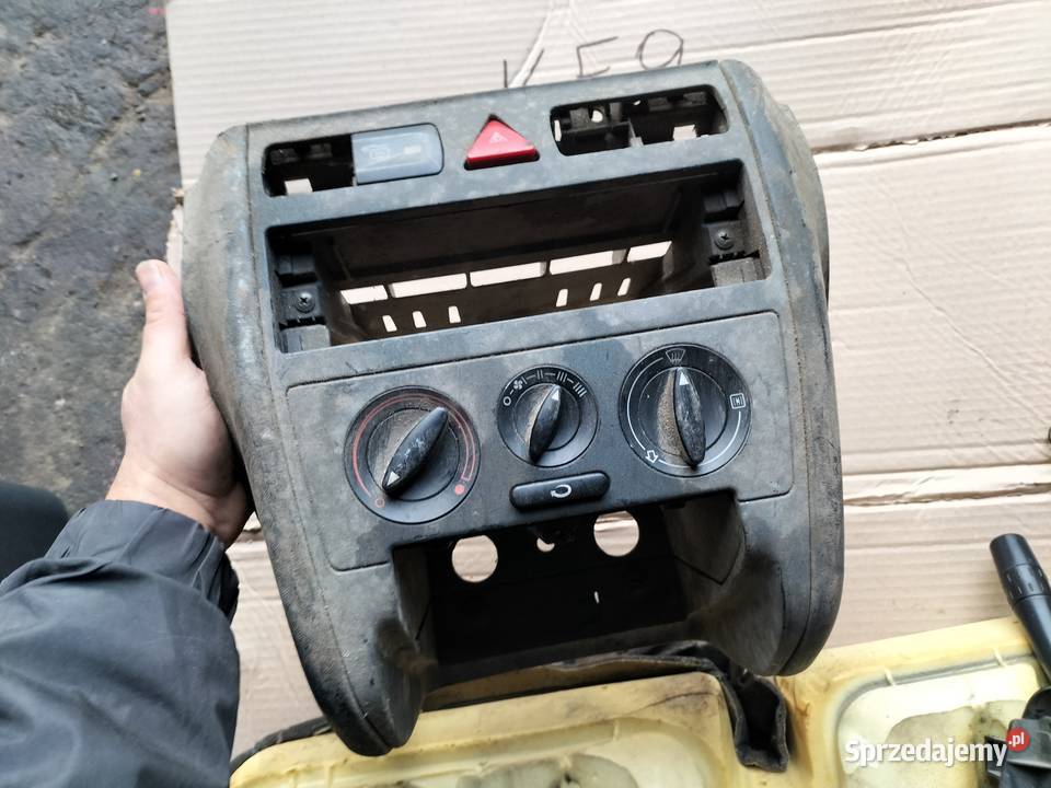 PANEL NAWIEWU TUNEL ŚRODKOWY AUDI A3 8L