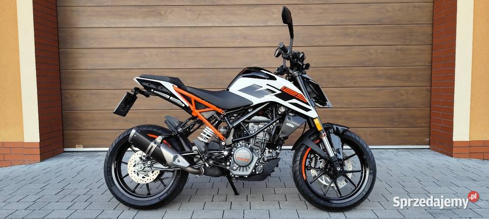 KTM DUKE 125 nowy idealny 7336 przebiegu stan metalic