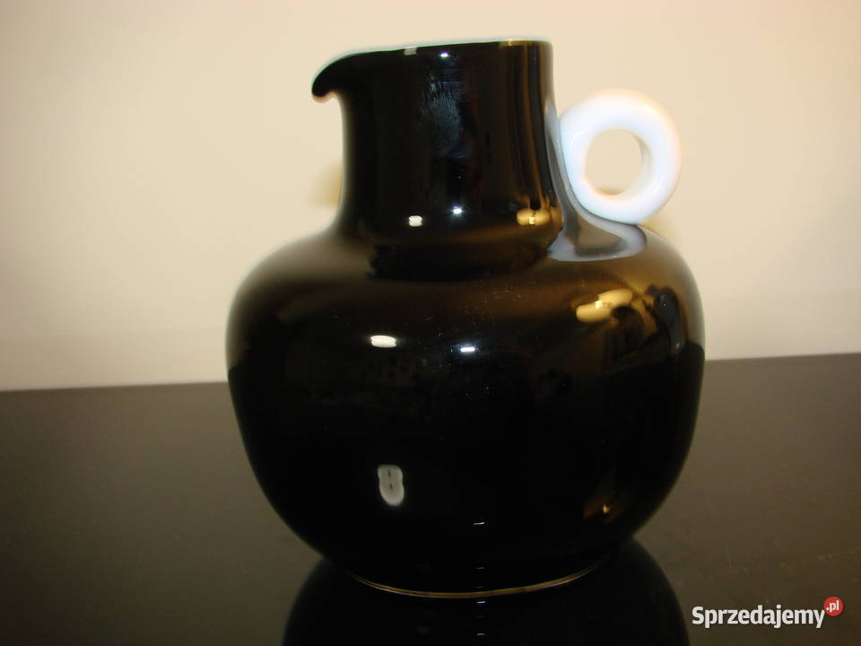 dzbanek z czerwonego szkła Pruszcz Gdański sprzedam