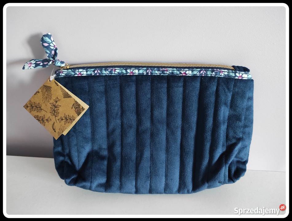 Granatowa nowa kosmetyczka YVES ROCHER Pozostałe Płock sprzedam