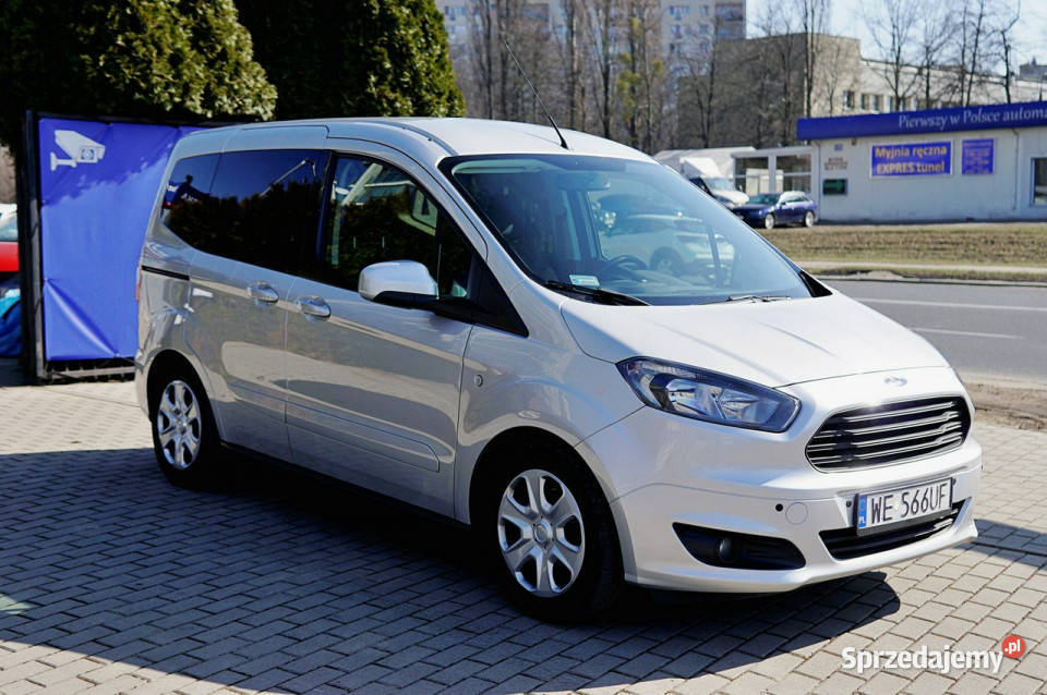 Ford Tourneo Courier salon Polska serwis ASO elektryczne lusterka sprzedam