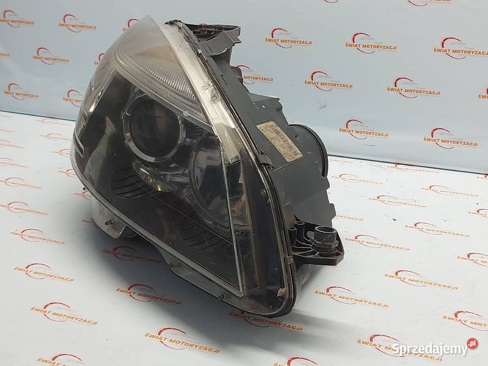 MERCEDES CLC CL203 10r lampa prawa przód Kielce