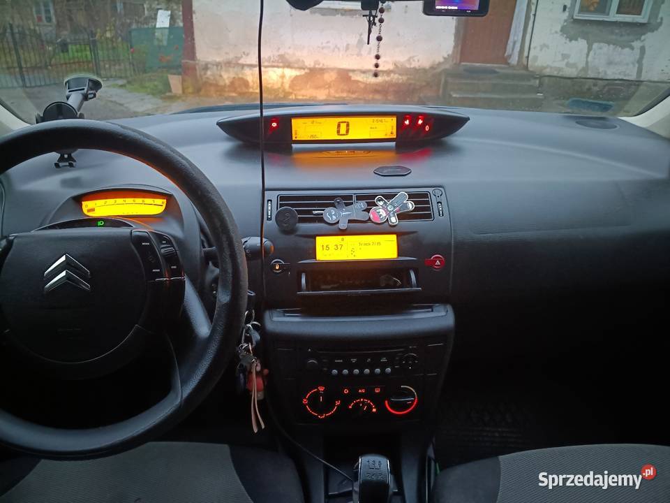 Zamienię sprzedam citroen C4 16 benzyna Hatchback Dobre