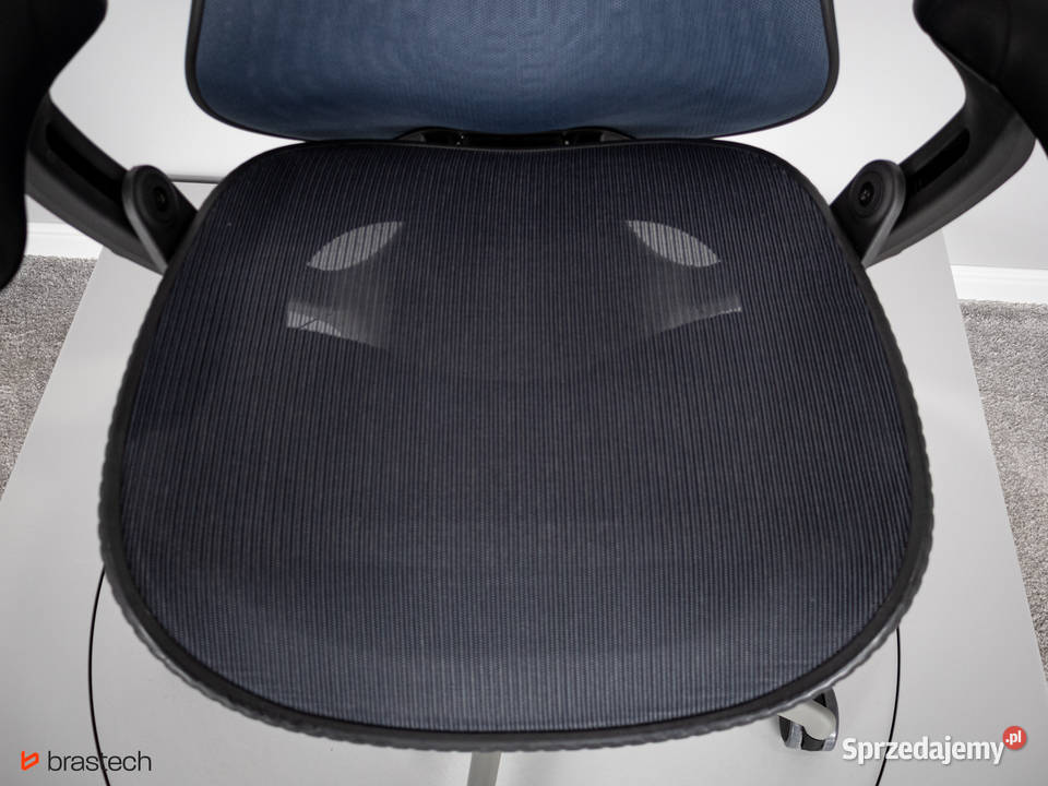 Fotel biurowy Herman Miller Mirra niebieskie z Sątoczno