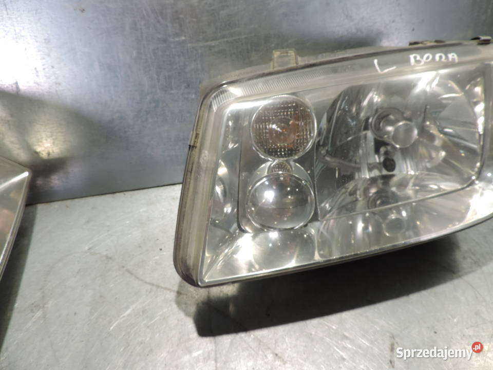 VW BORA LAMPA LEWA PRZEDNIA Rok produkcji 2001 Nowy Sącz