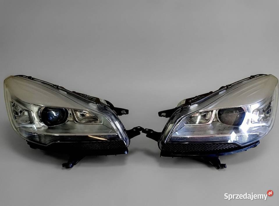 Ford Kuga II MK2 Xenon Komplet Lamp Przód Oświetlenie Wieluń