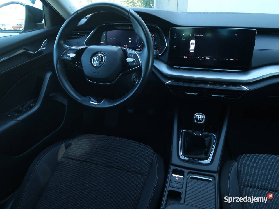 Skoda Octavia 15 TSI asystent pasa ruchu mazowieckie Piaseczno