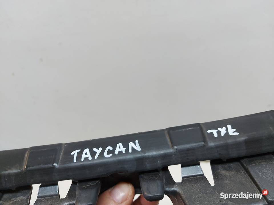 Porsche Taycan GTS 9J1 2023r Ślizg mocowanie