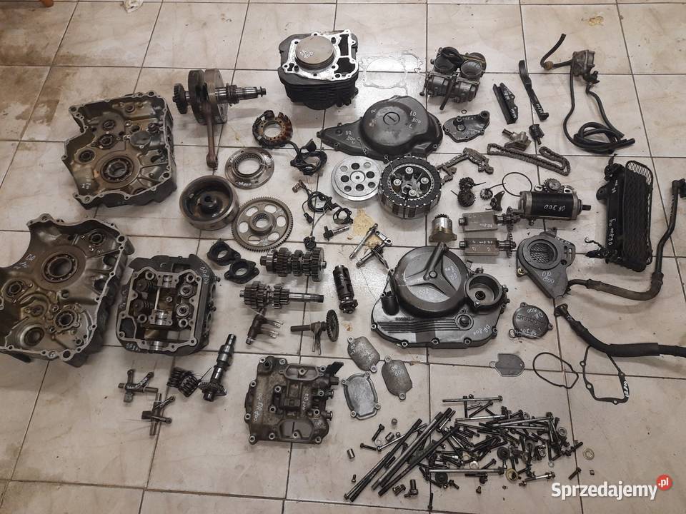 Suzuki DR 800 S BIG Części silnik głowica