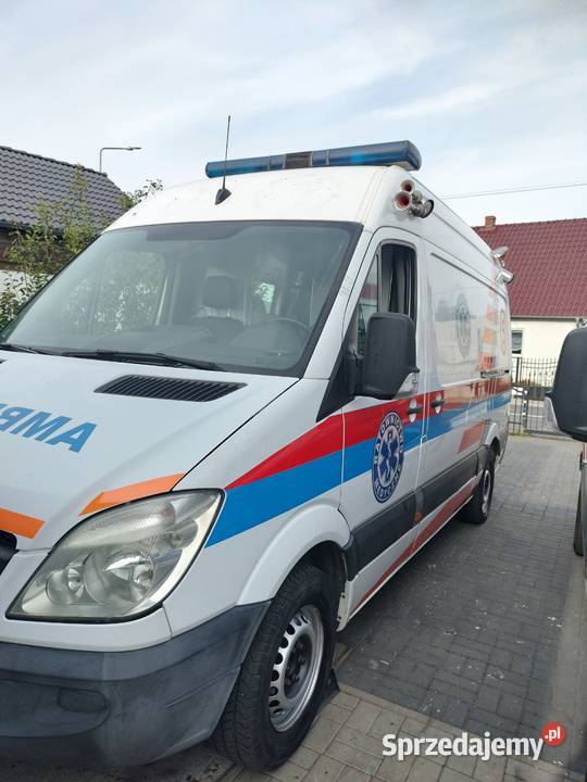 ambulans karetka radio / CD Drągowina