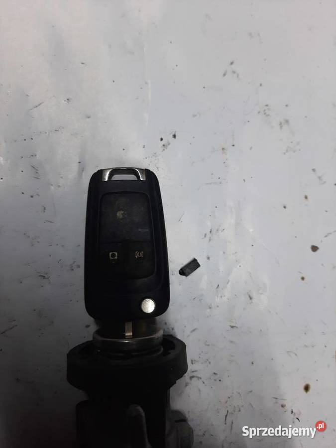 Opel Insignia A stacyjka z kluczykiem Ksawerów