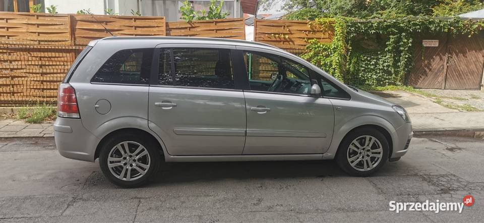 Opel zafira B 19 cdti 1900cm3 sprzedam