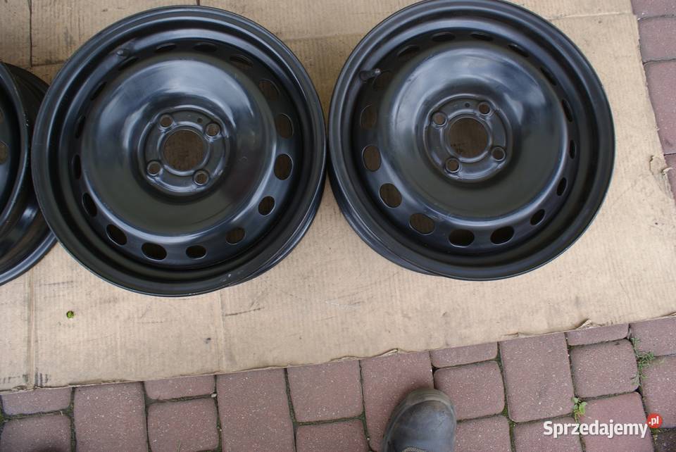 stalowe 6Jx15 4x100 ET40 Dacia Sandero Logan Średnica 15" sprzedam