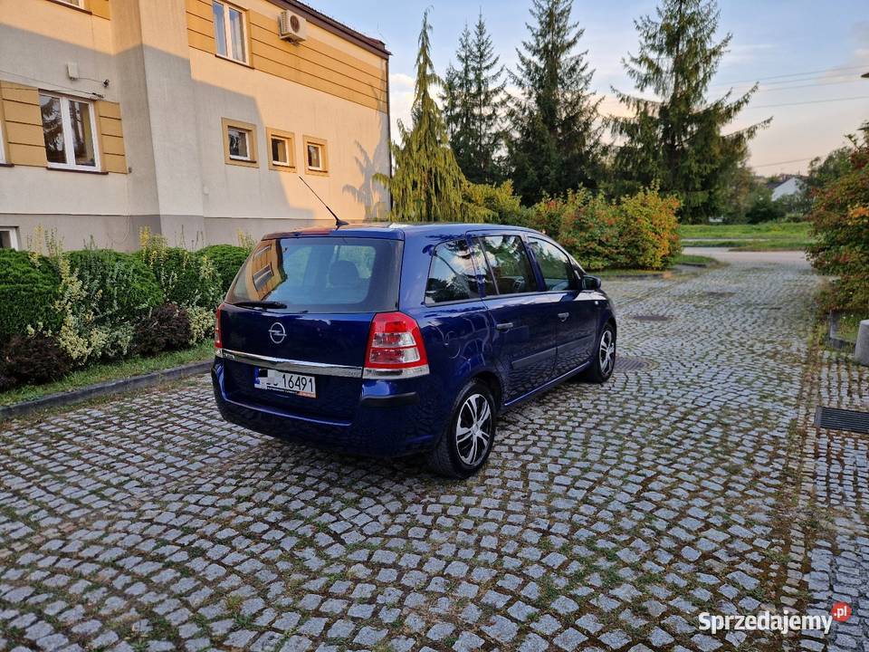 Opel Zafira B 19 CDTI 7 Osobowy Niski przebieg Zafira Ryglice