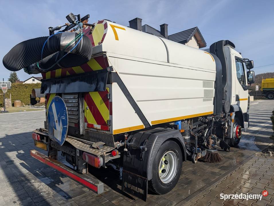 Zamiatarka uliczna DAF LF 45 180 FAUN 2016