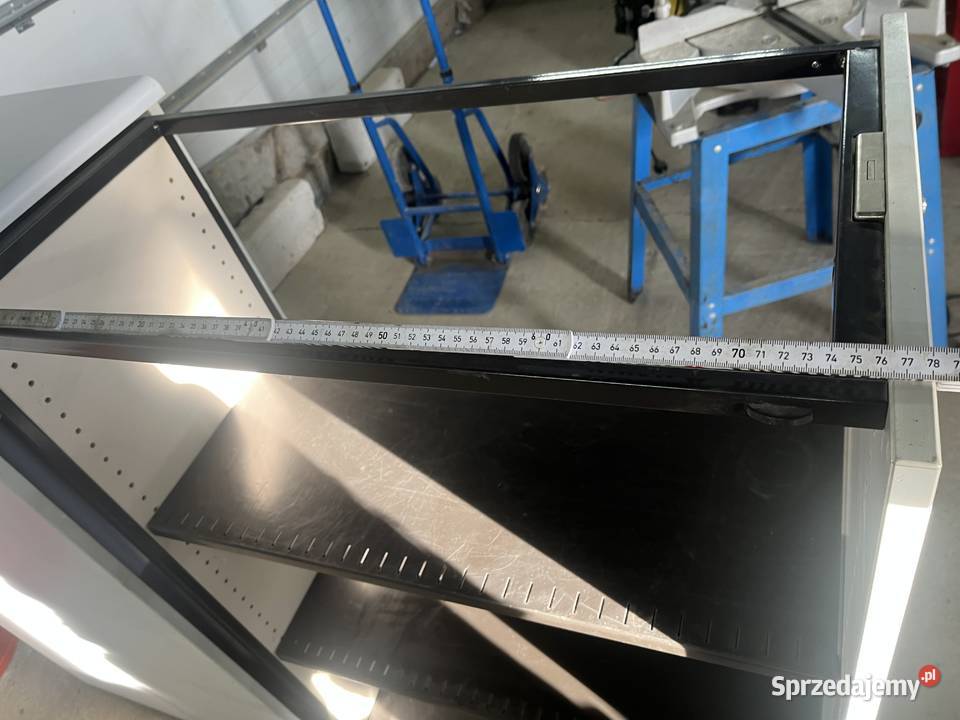 Szafa Cargo na narzędzia Pozostałe Wierzbna sprzedam