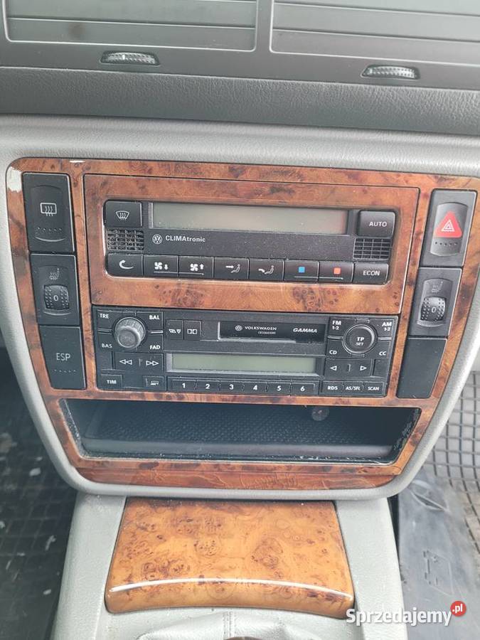 Boczki drzwi skora skorzane szare vw passat b5 osobowe Krosno