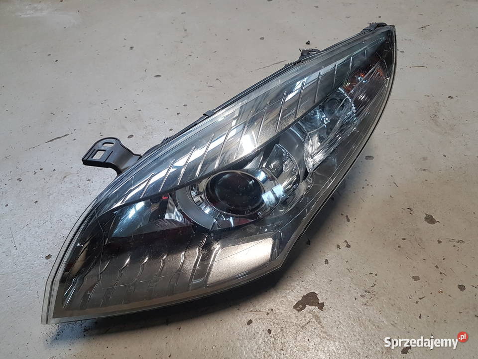 RENAULT MEGANE III CABRIO COUPE XENON LEWY Rok produkcji 2013 Lampy przednie Turkowice sprzedam