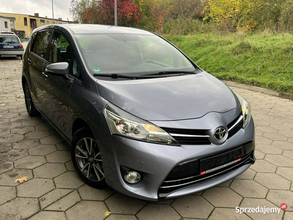 Toyota Verso Toyota Verso 18 Benzyna opłacony wielkopolskie